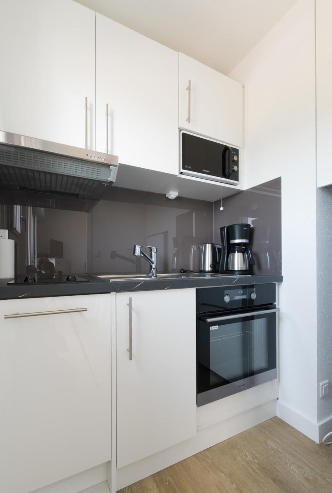 Studio Avec Vue Imprenable Sur La Mer Apartment Prefailles Ngoại thất bức ảnh
