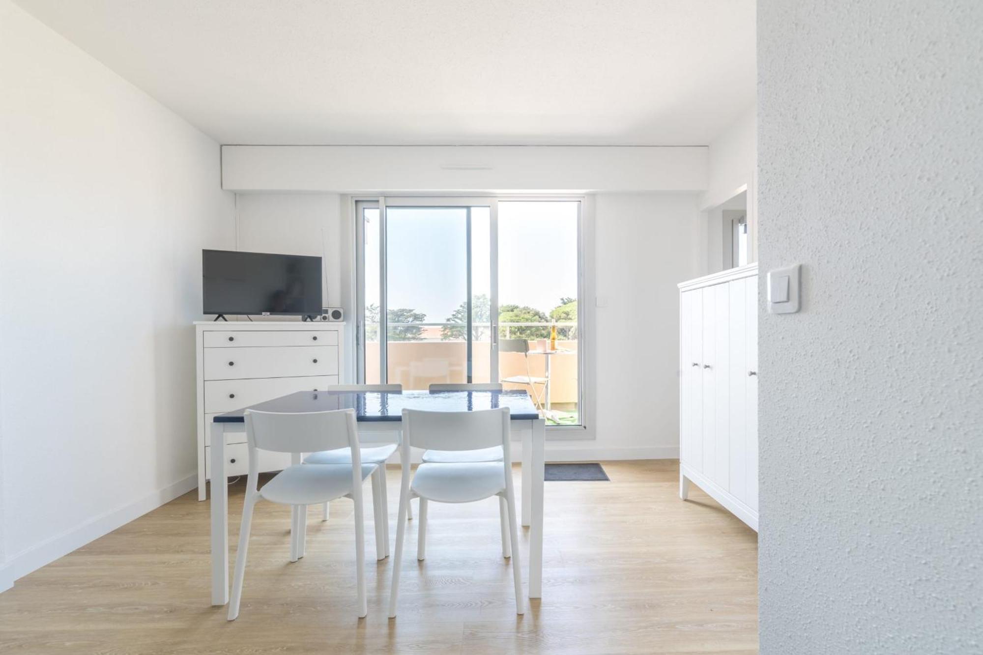 Studio Avec Vue Imprenable Sur La Mer Apartment Prefailles Ngoại thất bức ảnh